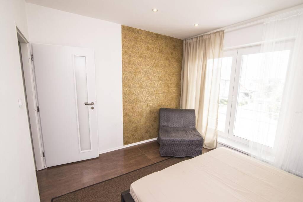 Apartment Unimix Liptovský Mikuláš Buitenkant foto